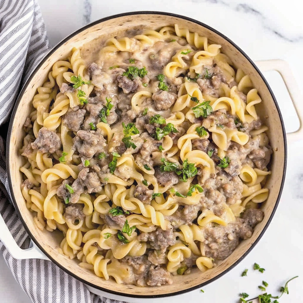 30-Minute One-Pot Ground Beef Stroganof Recipe