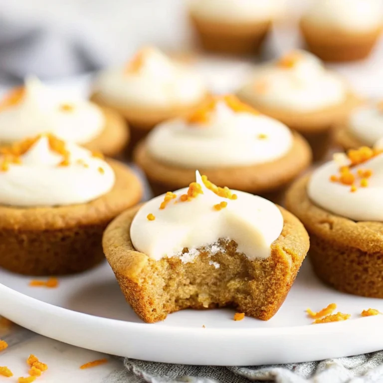 Gingerbread Cheesecake Cookie Cups
