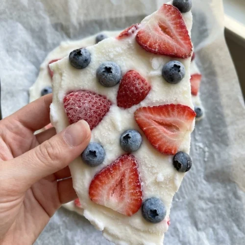 Frozen Yogurt Berry Bark
