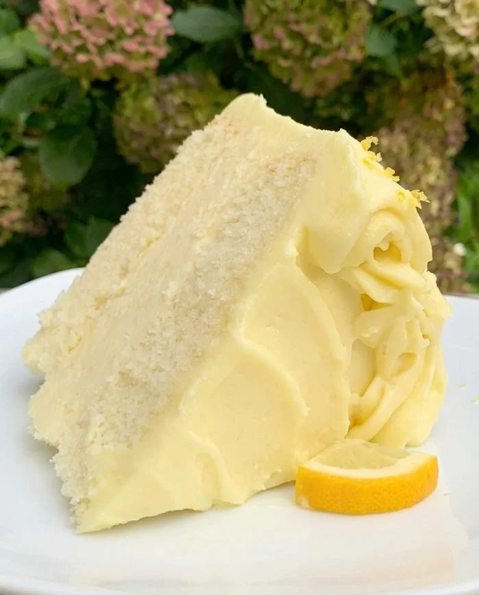 Lemon Cheesecake Cake